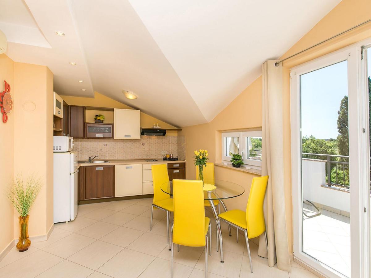 Apartment Labinjan Пореч Екстер'єр фото